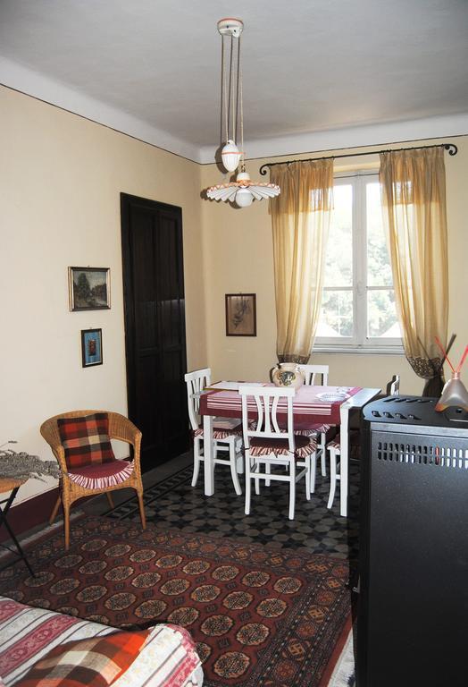 Apartments Casa Nel Verde Rocchetta Tanaro Zimmer foto